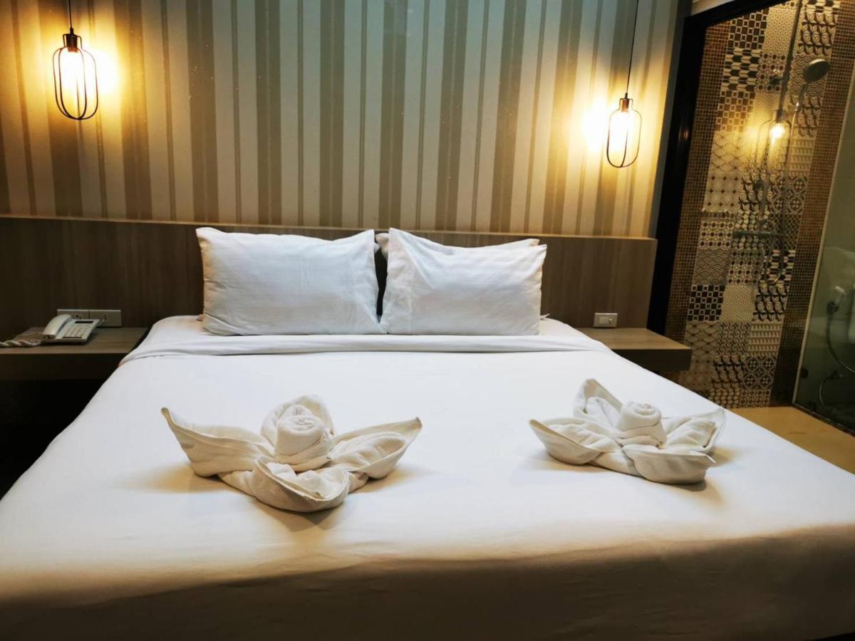 168 Studio Hotel Ubon Ratchathani Zewnętrze zdjęcie