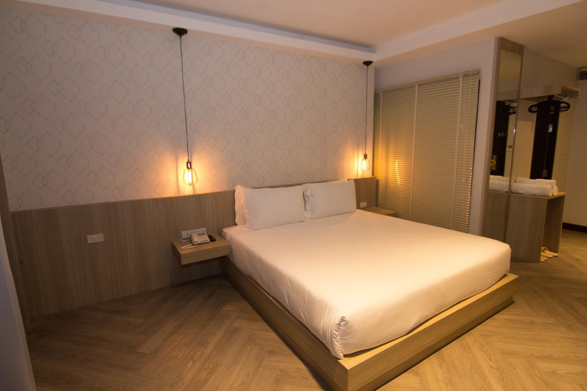 168 Studio Hotel Ubon Ratchathani Zewnętrze zdjęcie