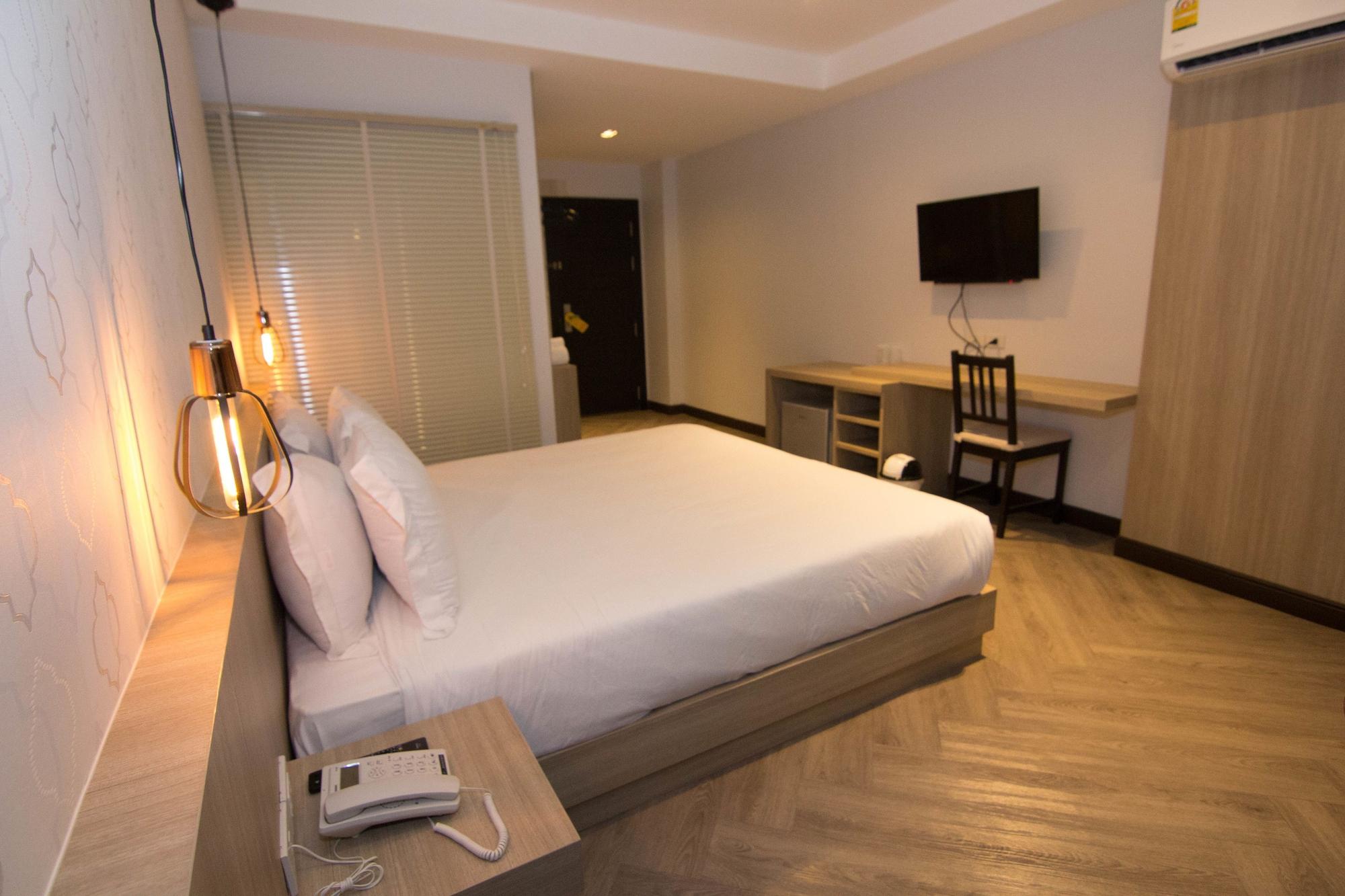 168 Studio Hotel Ubon Ratchathani Zewnętrze zdjęcie
