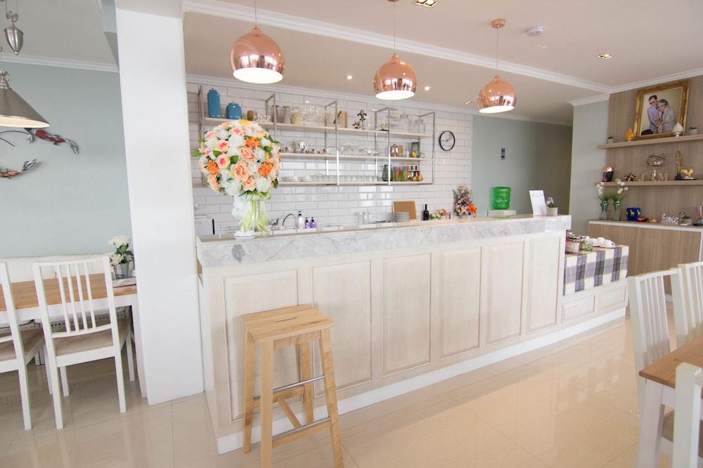 168 Studio Hotel Ubon Ratchathani Zewnętrze zdjęcie