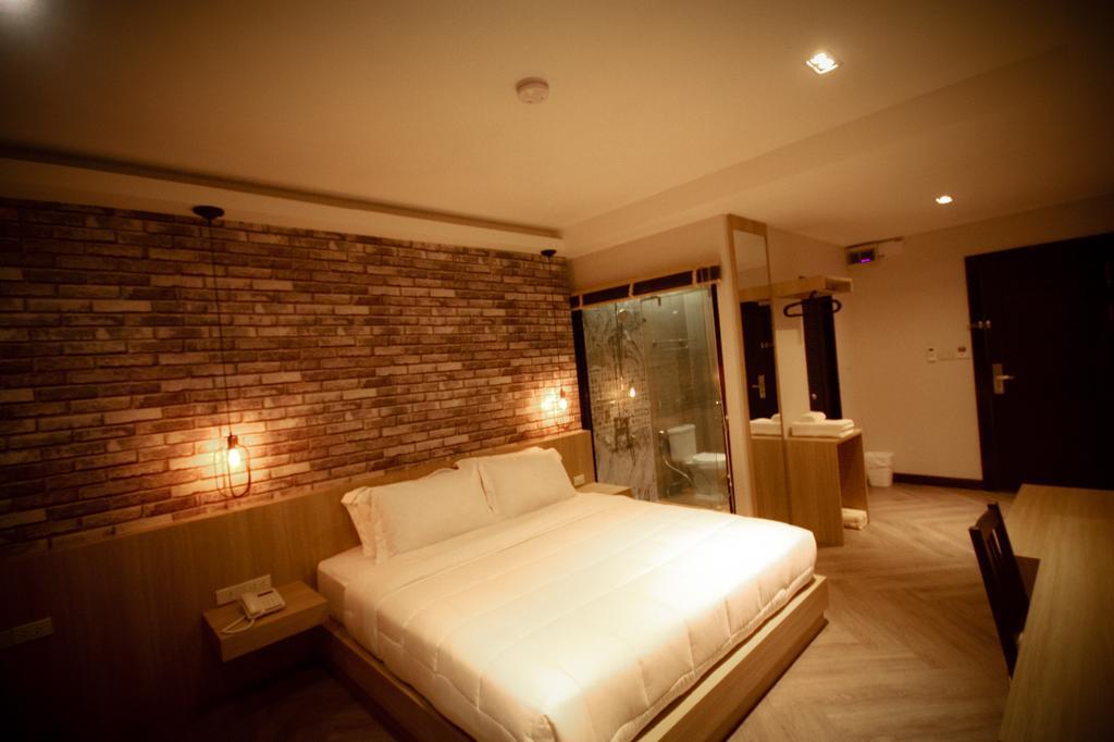 168 Studio Hotel Ubon Ratchathani Zewnętrze zdjęcie